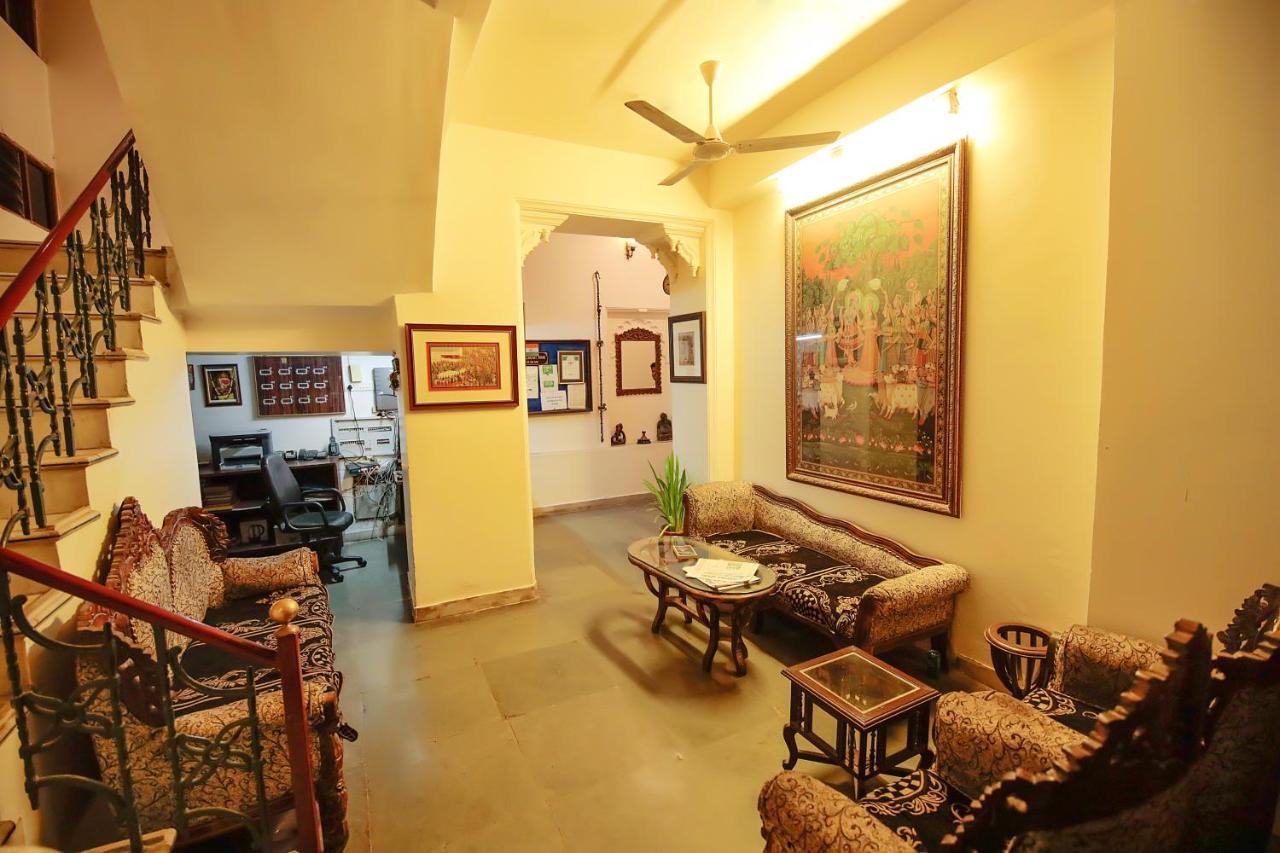 Hotel Devraj Niwas On Lake Pichola Udaipur Exterior foto